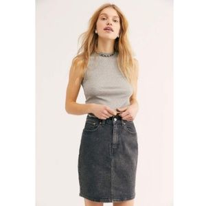 Levi's gray denim core pencil skirt - size 24